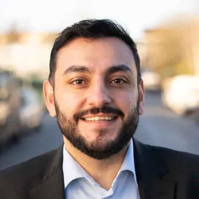 Mirza Ekici, SKG Stockholm — personlig AI-assistent från Eteya